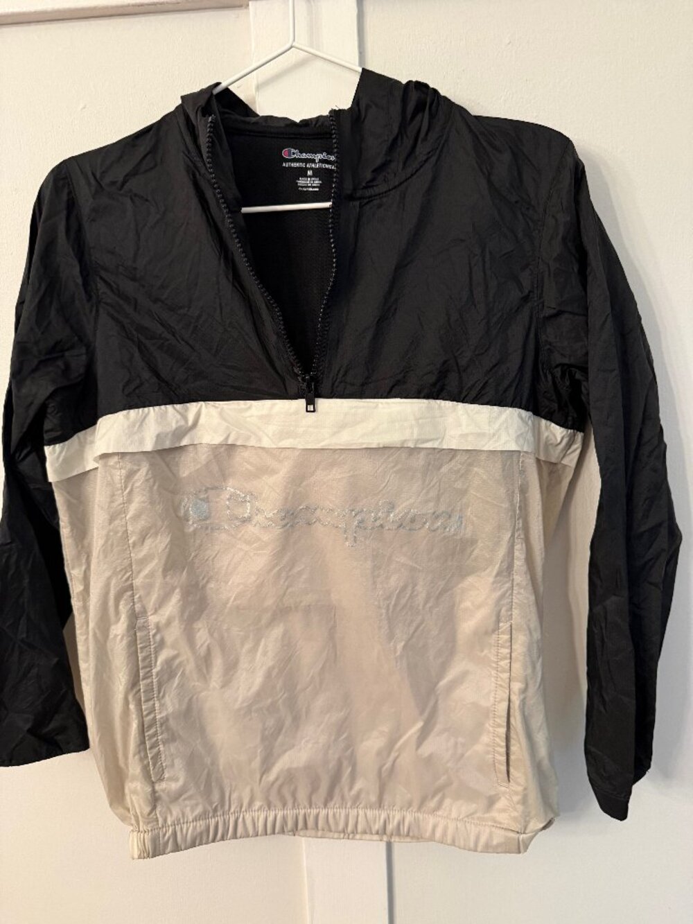 Boy’s/Girl's Champion Windbreaker Hoodie Jacket Size M